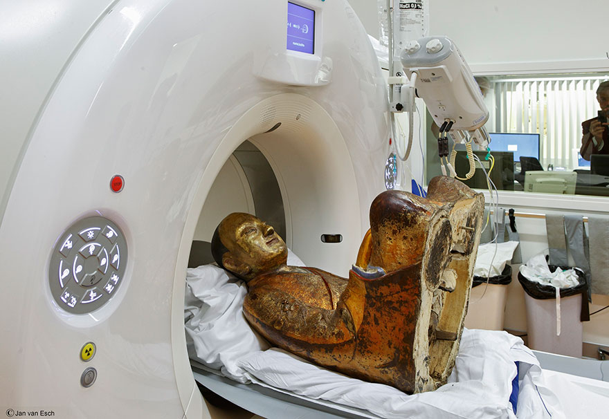 ancient-chinese-buddhist-mummy-inside-statue-ct-scan-liuquan-4