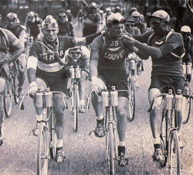 1920-tour-de-france-photograph[1]