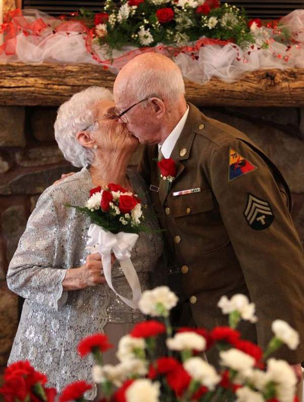 elderly-couple-wedding-photography-17__605