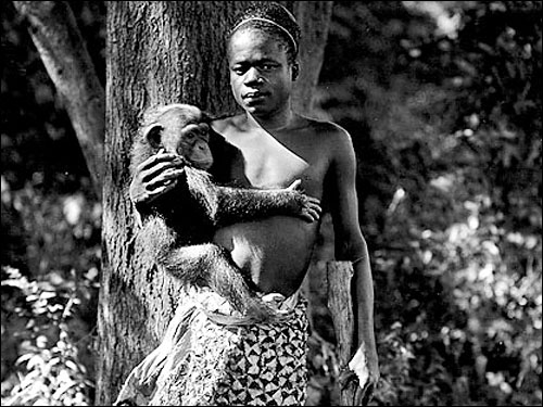 Ota_Benga_at_Bronx_Zoo