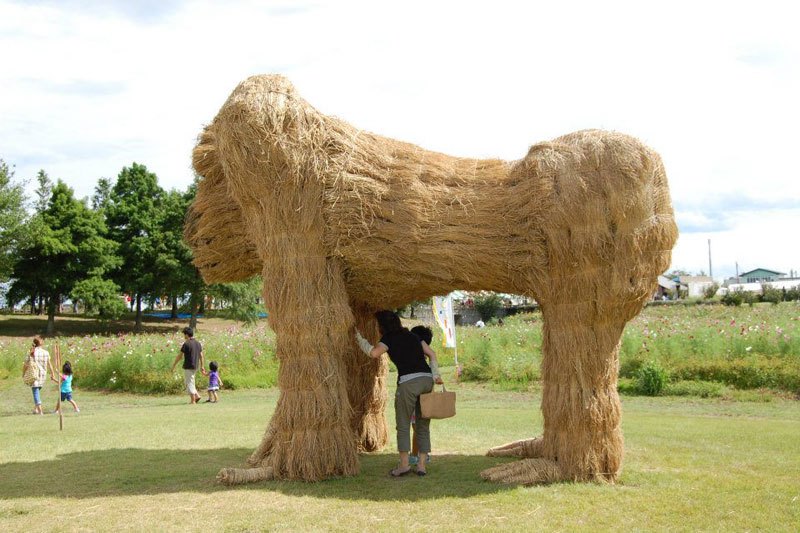 straw-art-festival-niigata-city-japan-3