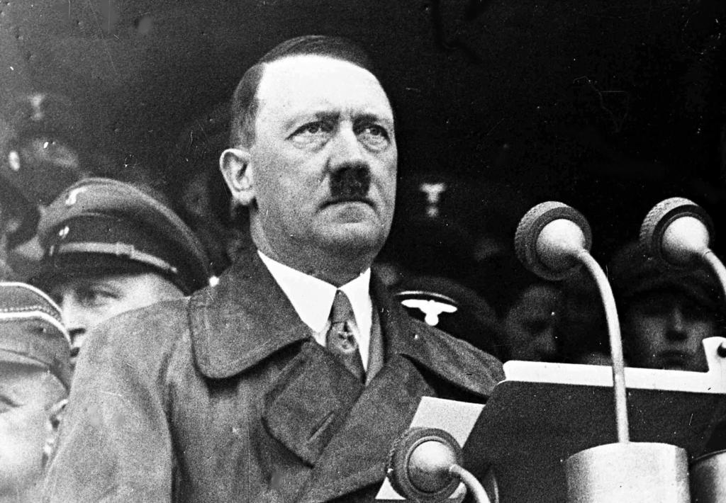 adolf1[1]