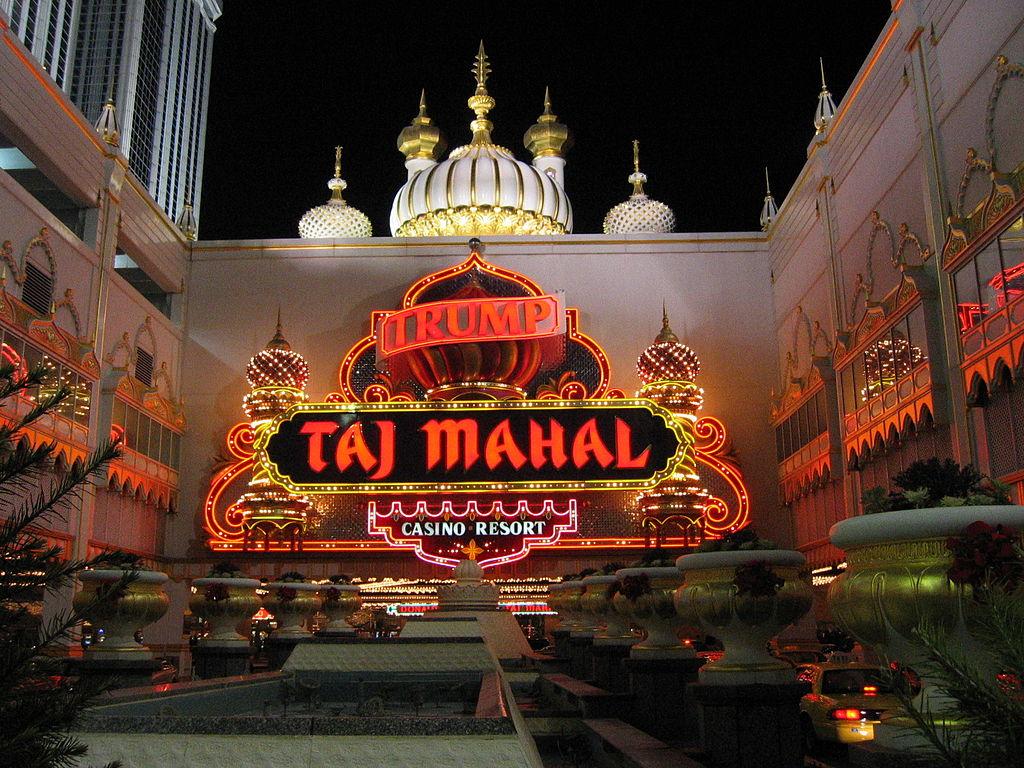 Taj_Mahal_Atlantic_City_New_Jersey[1]