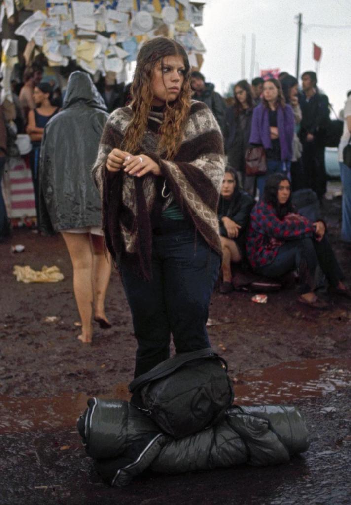 woodstock-women-fashion-1969-85__880