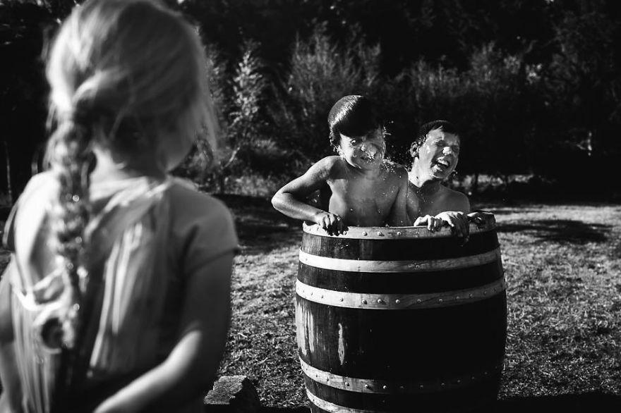 raw-childhood-without-electronic-devices-niki-boon-new-zealand-1