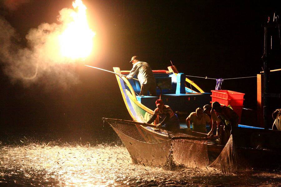 fire-fishing-Taiwan4[1]