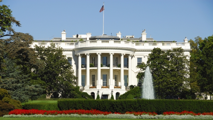 hungry-history-cooking-for-the-commander-in-chief-20th-century-white-house-chefs-iStock_000004638435Medium-E[1]