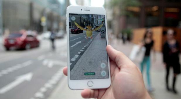 Reuters-Pokemon-Go-Pidgey[1]