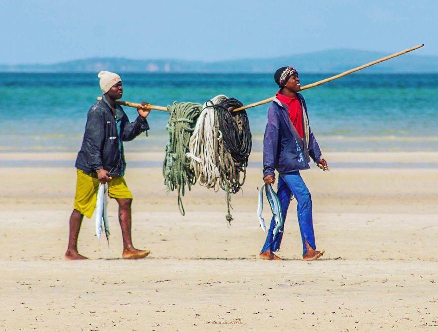 We-Traveled-to-Mozambique-to-Uncover-the-Most-Beautiful-People-and-Coastline-in-the-World-57f69f731e119__880