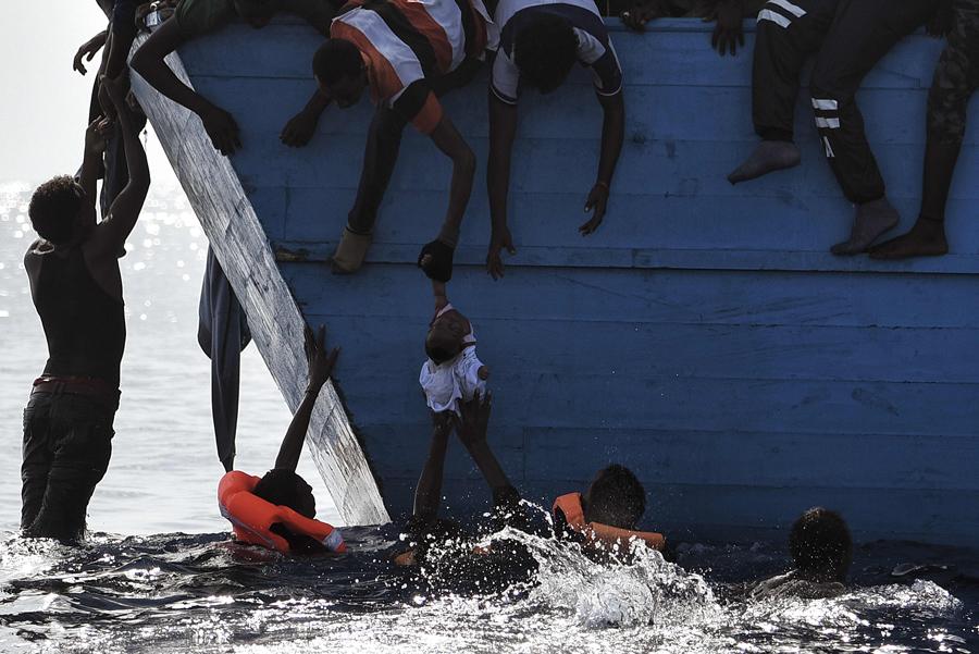 TOPSHOT-LIBYA-EUROPE-MIGRANTS