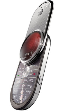 motorola_aura_2.jpg