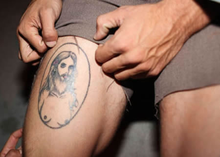 a96748_a487_female-jesus-tattoo.jpg