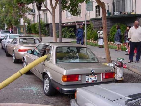 no_parking_fire_hydrant_bmw_windows