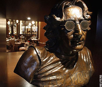 john-lennon-statue